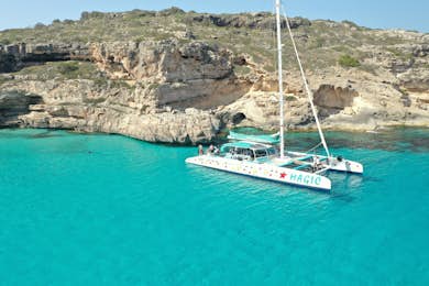 Mallorca Catamaran Sailing Trip with Lunch or Dinner and Drinks