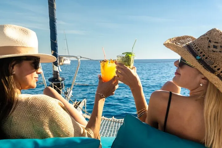 Mallorca Catamaran Small Group Cruise with Tapas
