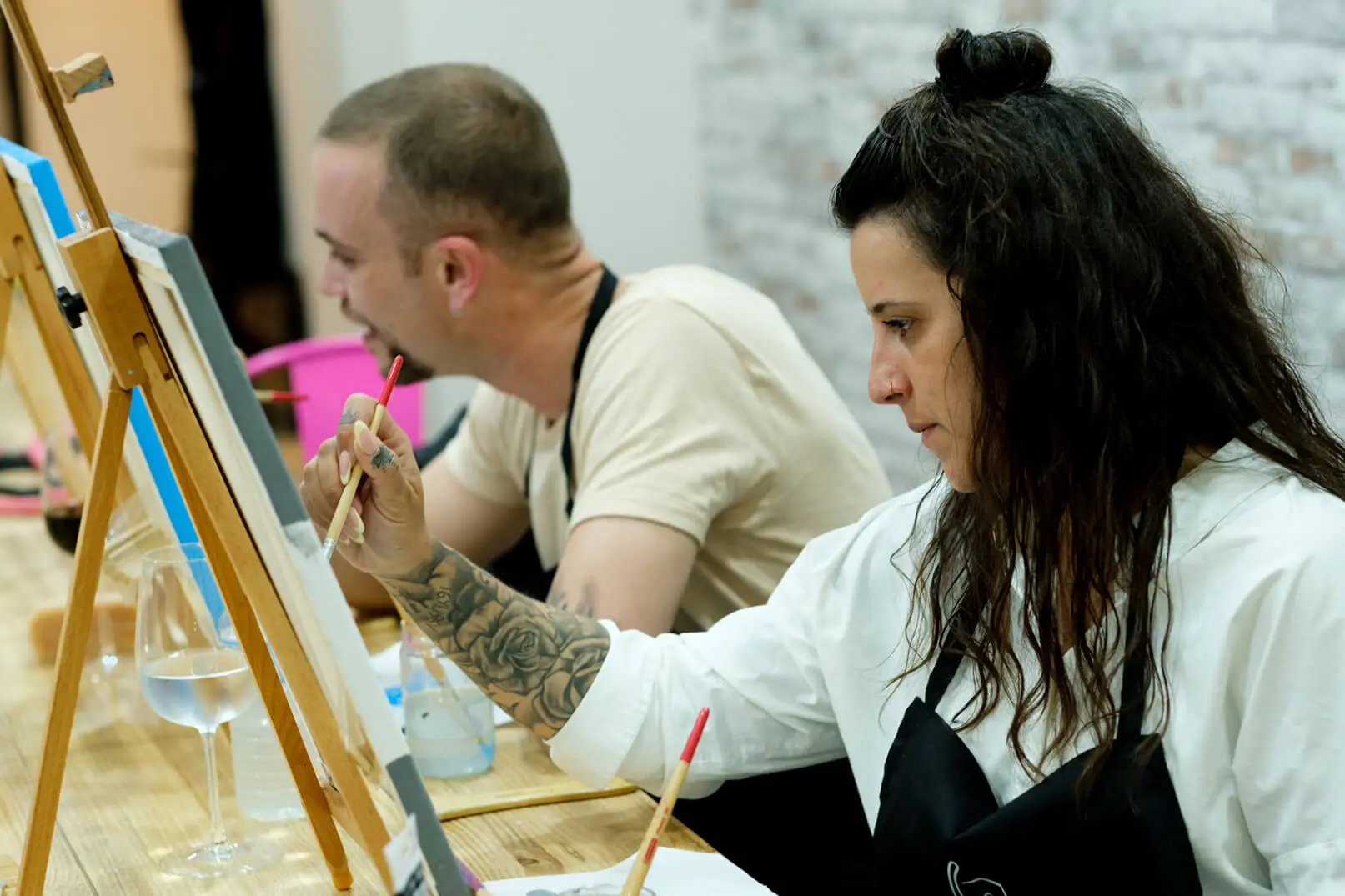 Taller de pintura y vino en DegustArte