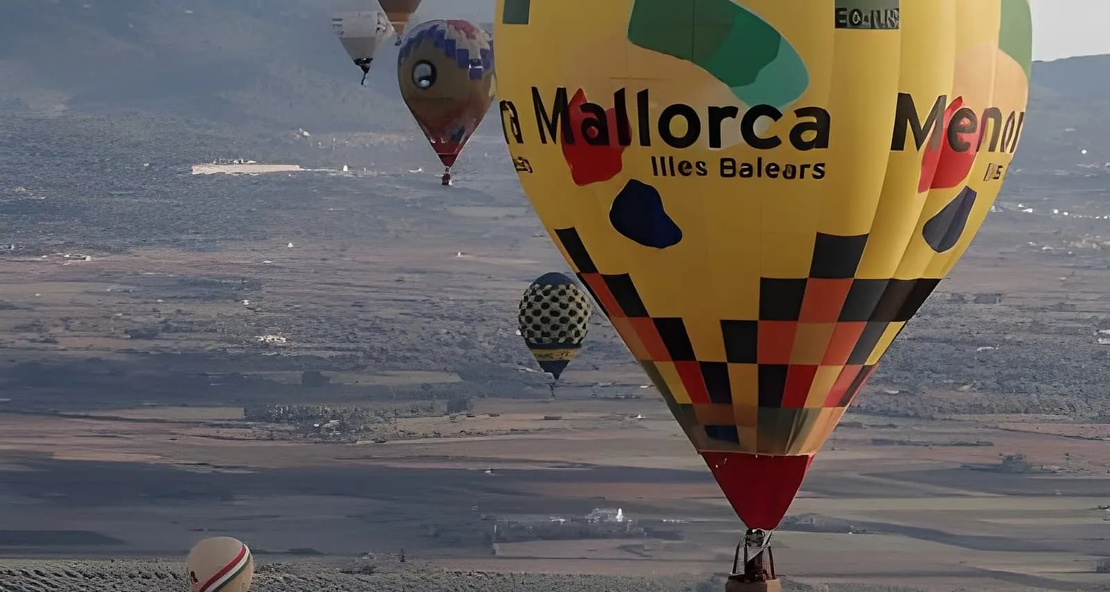 Private Balloon Flight Over Mallorca for Two People