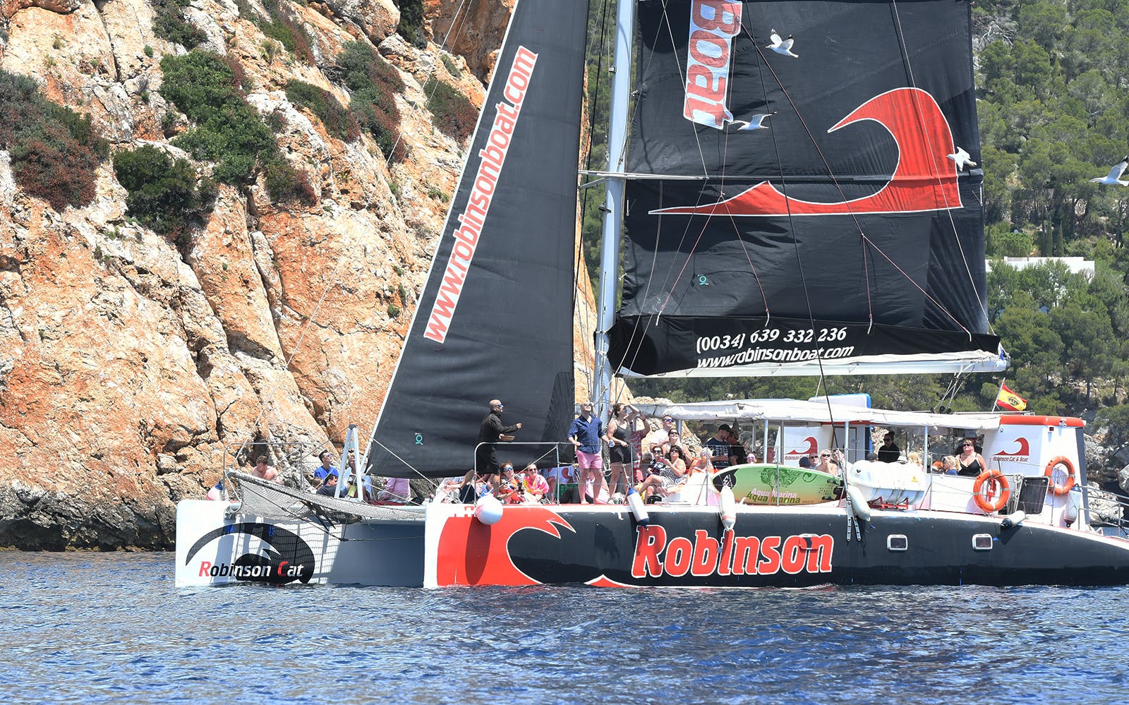 Robinson Catamaran Excursion in Pollensa Bay